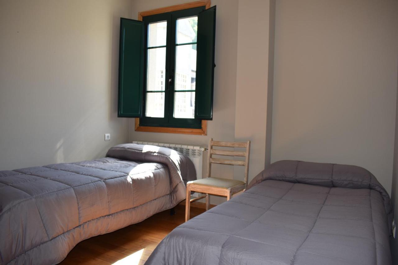 Hostel Tras Do Convento Samos Zewnętrze zdjęcie