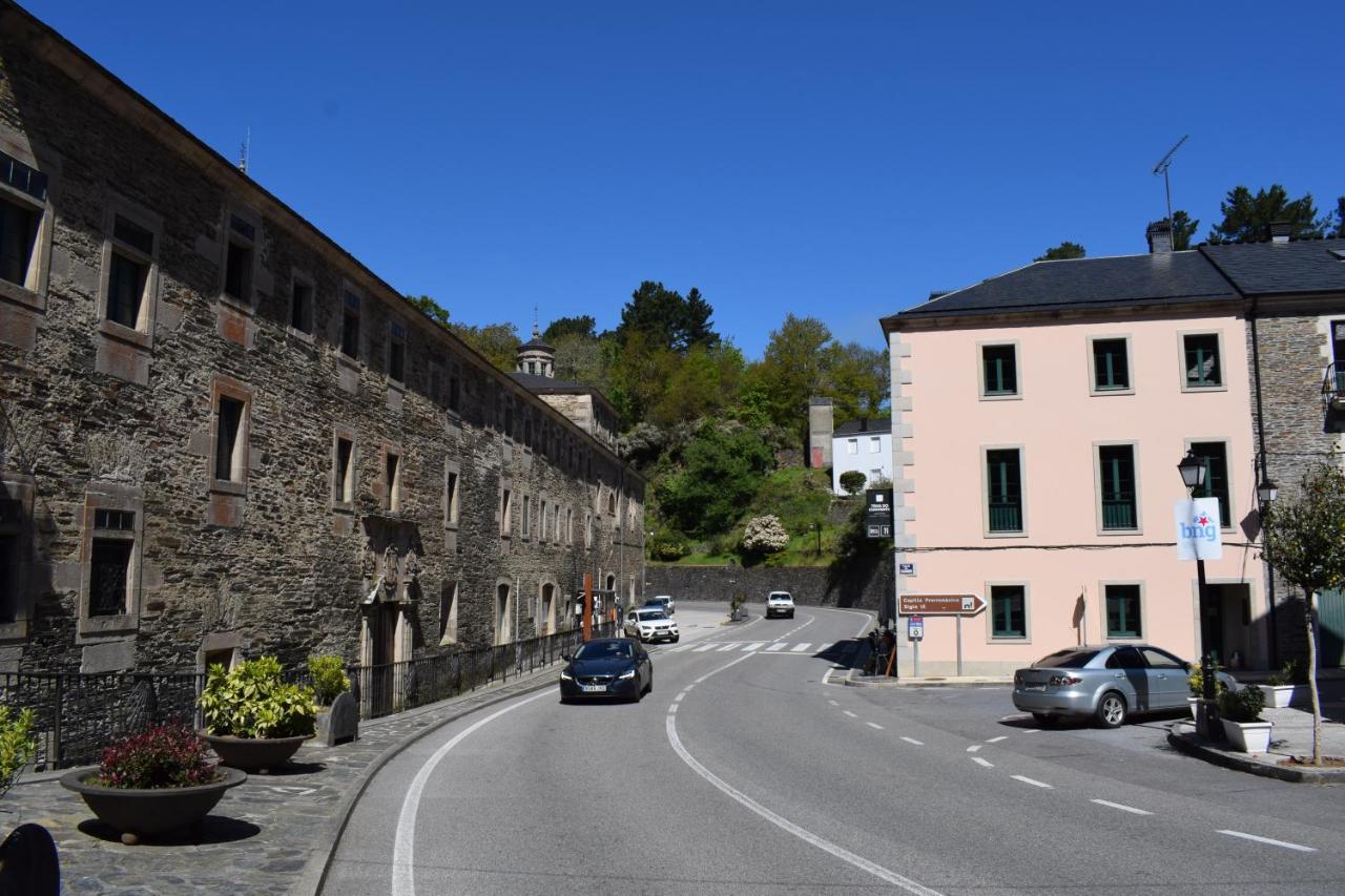 Hostel Tras Do Convento Samos Zewnętrze zdjęcie